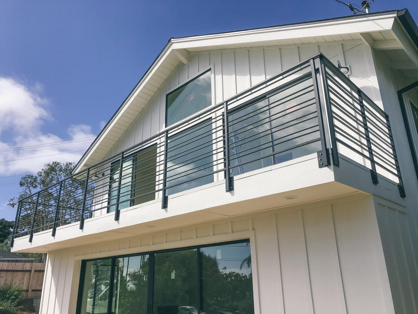 Modern balcony railing - Solana Beach Modern balcony railing - Solana Beach