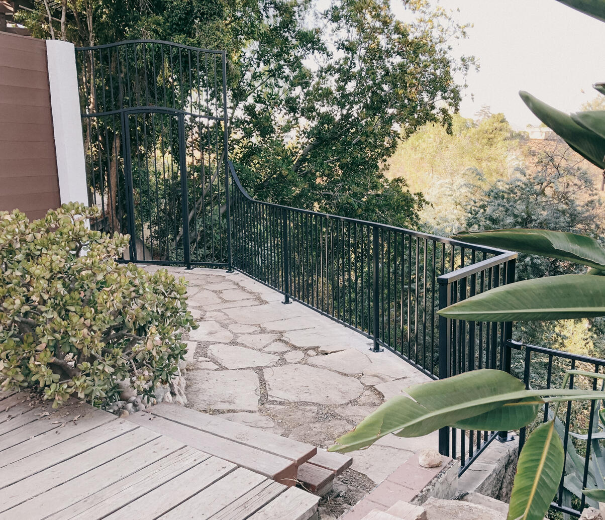 Backyard guardrails and access gate - Kensington